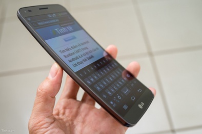 LG G Flex lên kệ với giá 16 triệu
